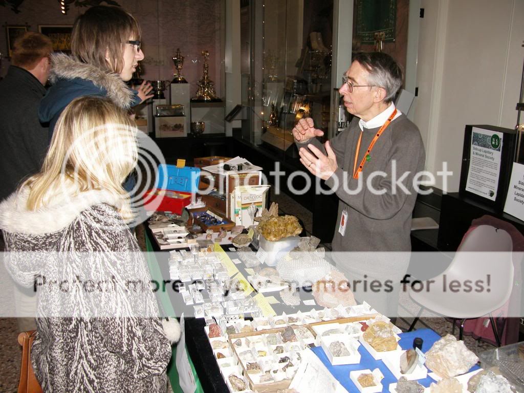 The Sidcup Mineral and Lapidary Society Table